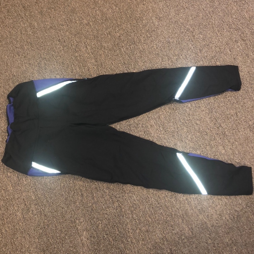 Victoria’s Secret sport leggings